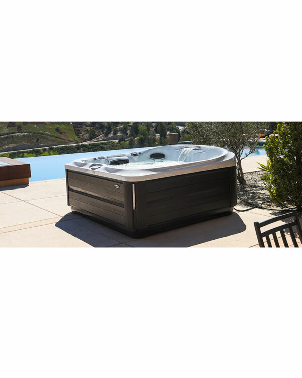 Jacuzzi® J-475™